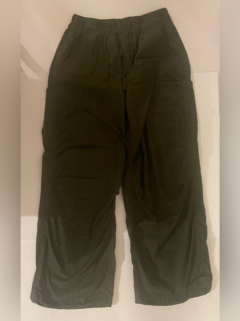 TNA Aritzia Green Cargo Pants with Drawstring Waist